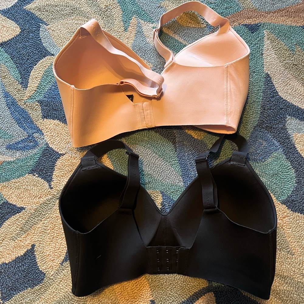 DKNY wireless bras size 34DD - Picture 2 of 5